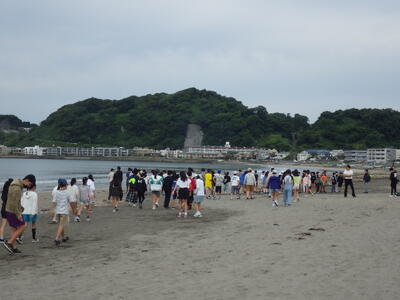 鎌倉の海岸にて