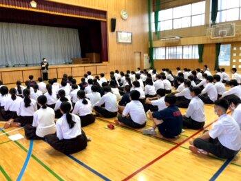 学年集会の様子