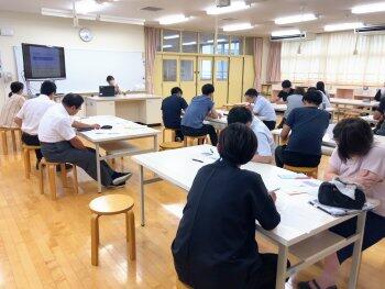 職員研修の様子