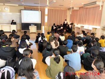 小６中学校訪問の様子