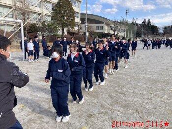 お昼のスポーツ大会の様子