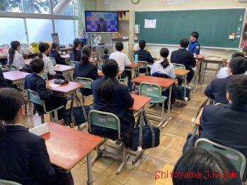 生徒会朝会の様子