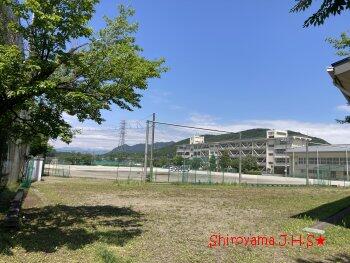初夏の城山中学校周辺