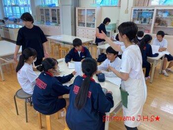給食委員会の様子