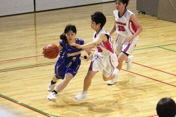 女子バスケットボール部の様子
