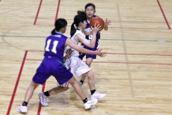 女子バスケットボール部の様子