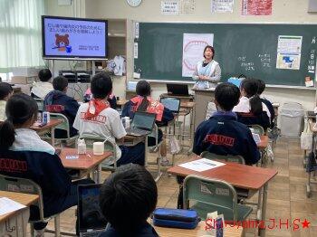 1年2組の授業の様子