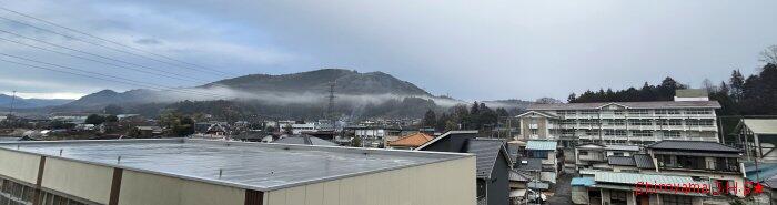 朝の多気山