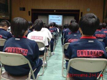 ３年生を送る会の様子