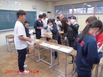 フードパントリーの様子