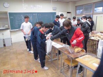 フードパントリーの様子