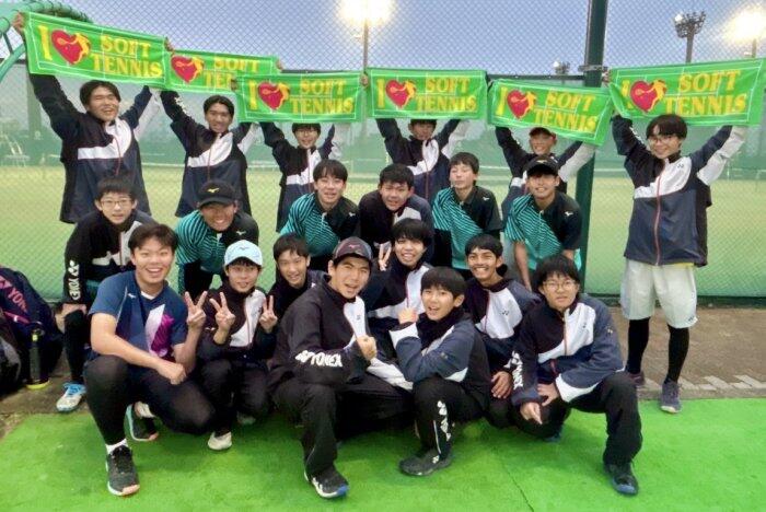 ソフトテニス部男子のようす