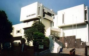 栃木県立図書館