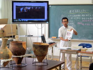 埋蔵文化財センター出前授業1