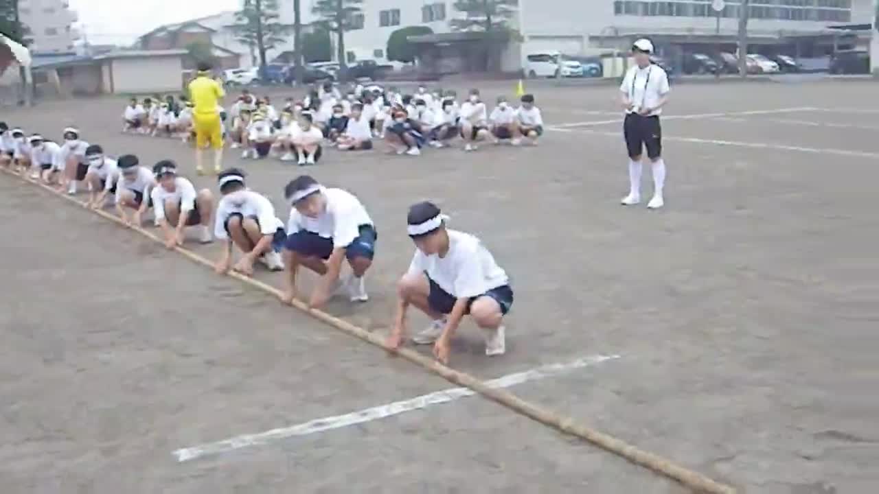 1年体育祭　綱引き(2)