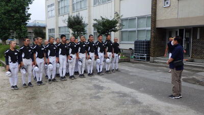 同窓会長からの激励（野球部）